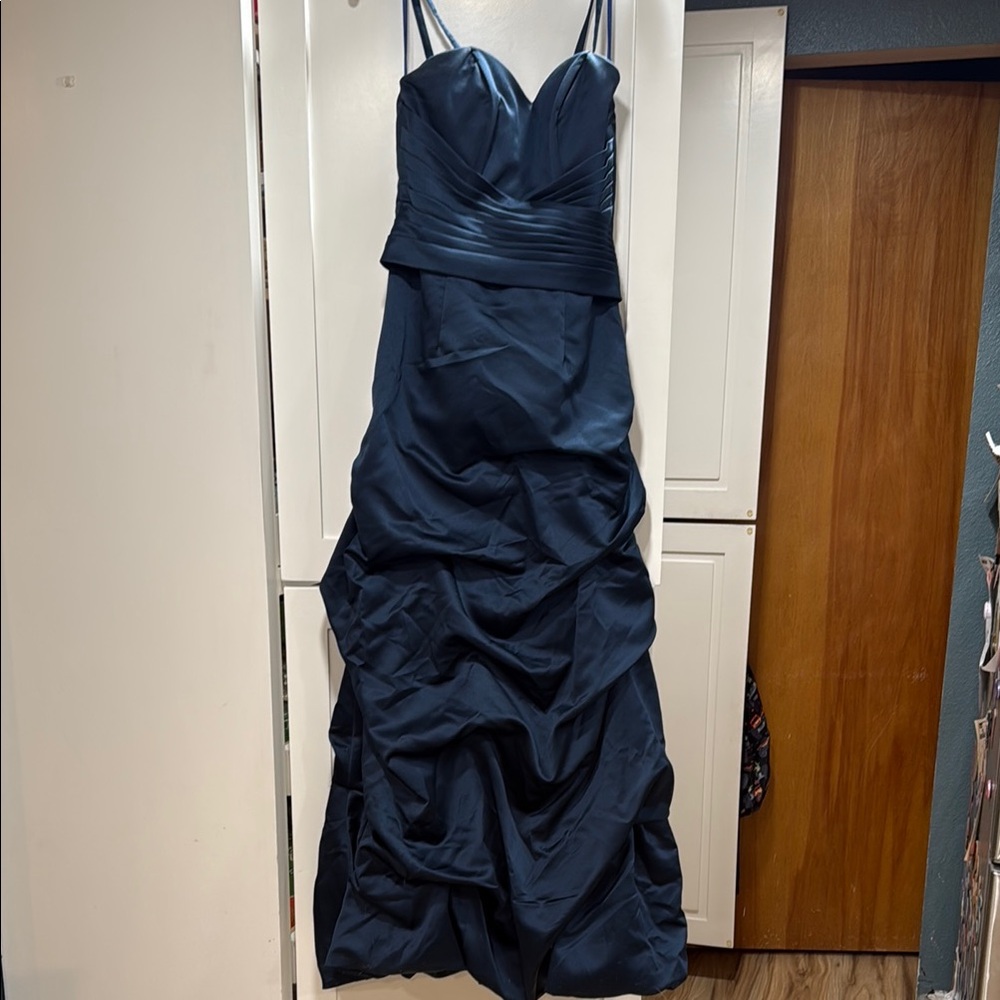 Elegant Navy Blue bridesmaid Gown